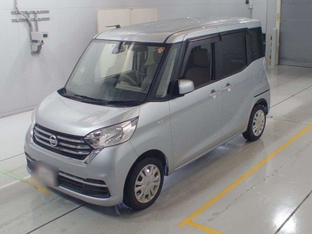 39 Nissan Dayz roox B21A 2017 г. (CAA Chubu)